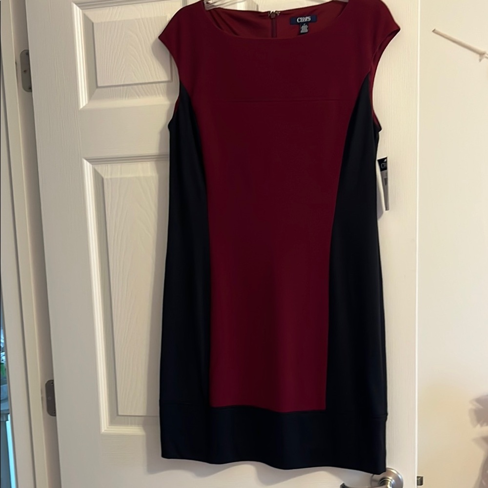 CHAPS Women's Burgundy and Black Dress